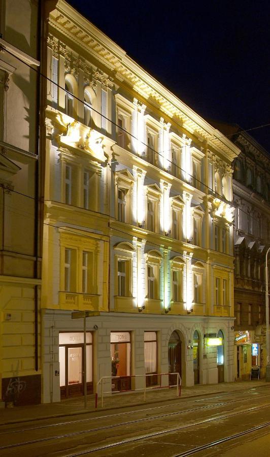 Hotel Patio Прага Екстер'єр фото