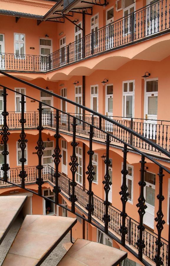 Hotel Patio Прага Екстер'єр фото